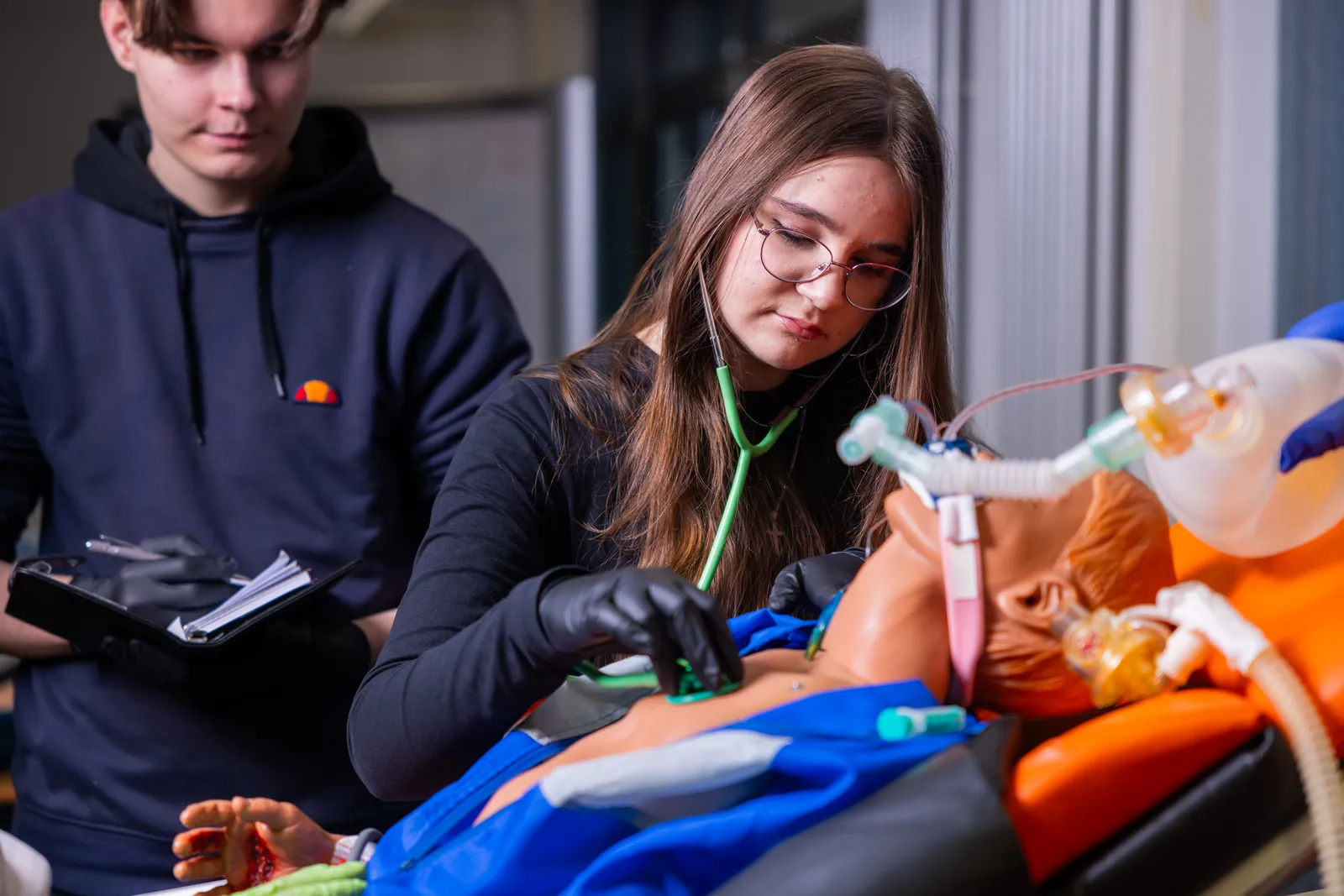 ABC Ambulanz — Krankentransport in Berlin-Wedding, KTW im Einsatz