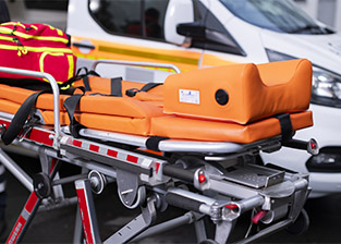 Medizinische Ausstattung im Krankentransportwagen — ABC Ambulanz